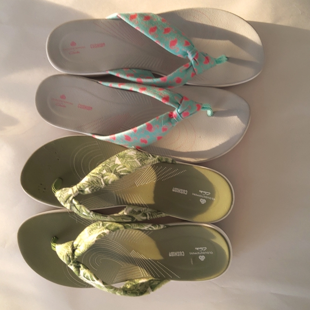2 Pairs of Clark Cloudsteppers Sandals
